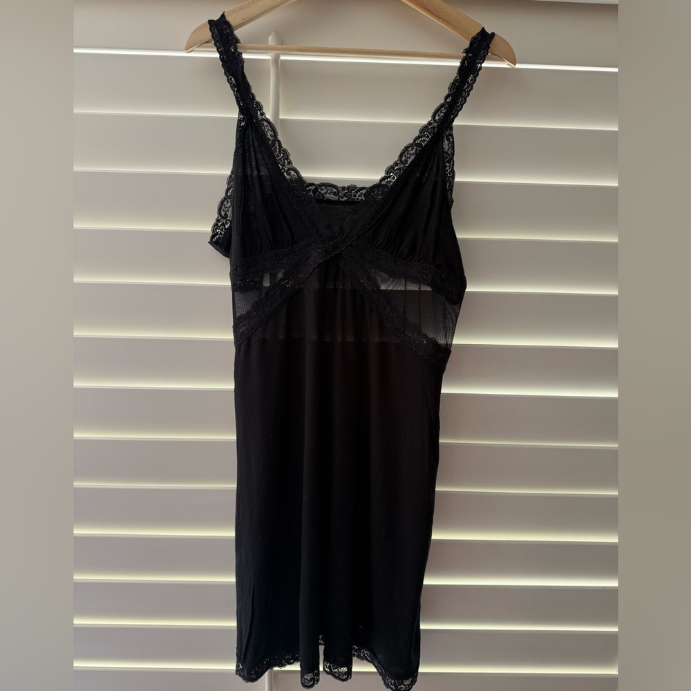 Elegant Black Lace Nightie